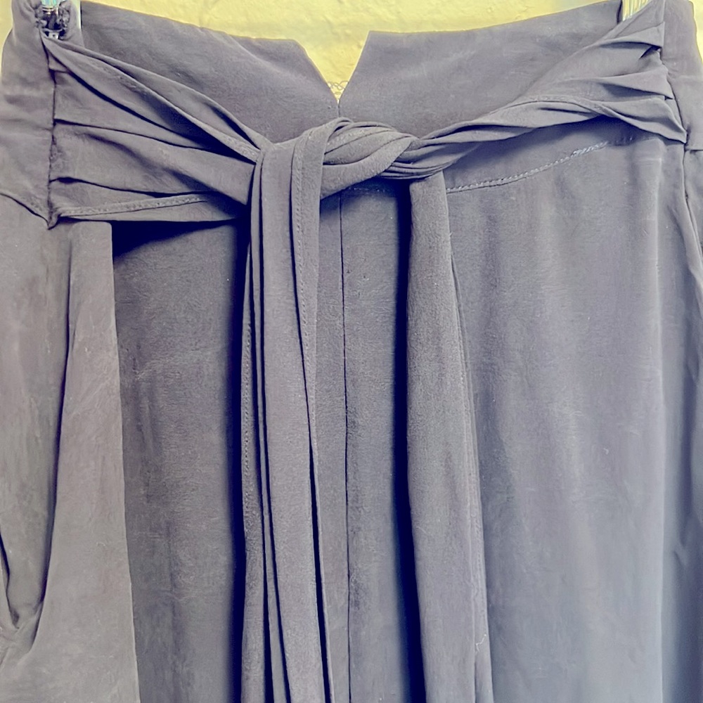 VANESSA BRUNO Dark Navy Silk Skirt